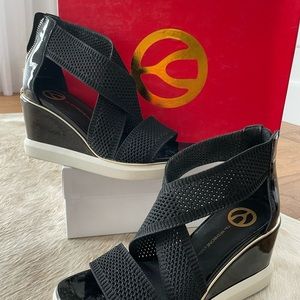 Shoes wishbone platform never been worn black